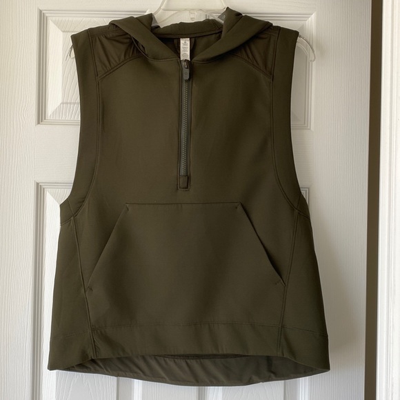 Lululemon vest, size 6 in army color almost new - Picture 1 of 9